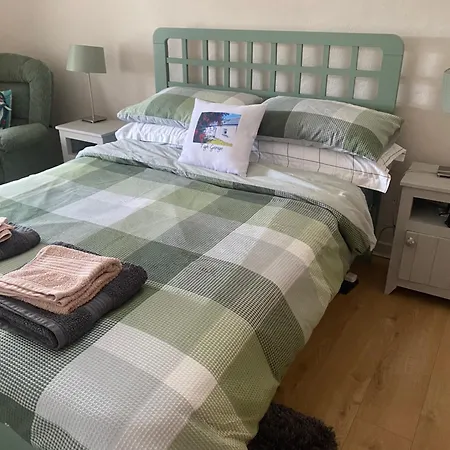 Tigh George בית נופש